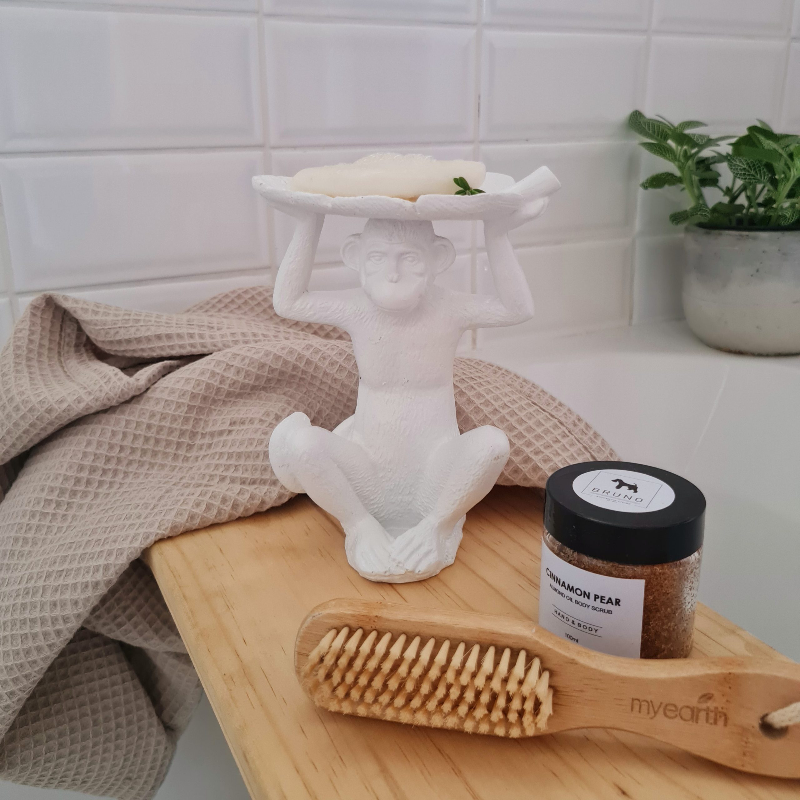 Malinda monkey - ivory white Malinda monkey - ivory white - Image 2