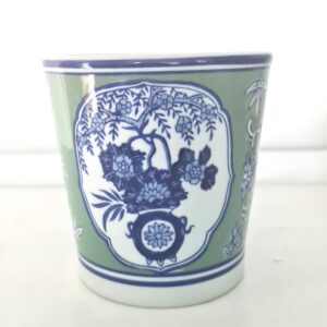 Ornate porcelain planter - Green with blue & white pattern