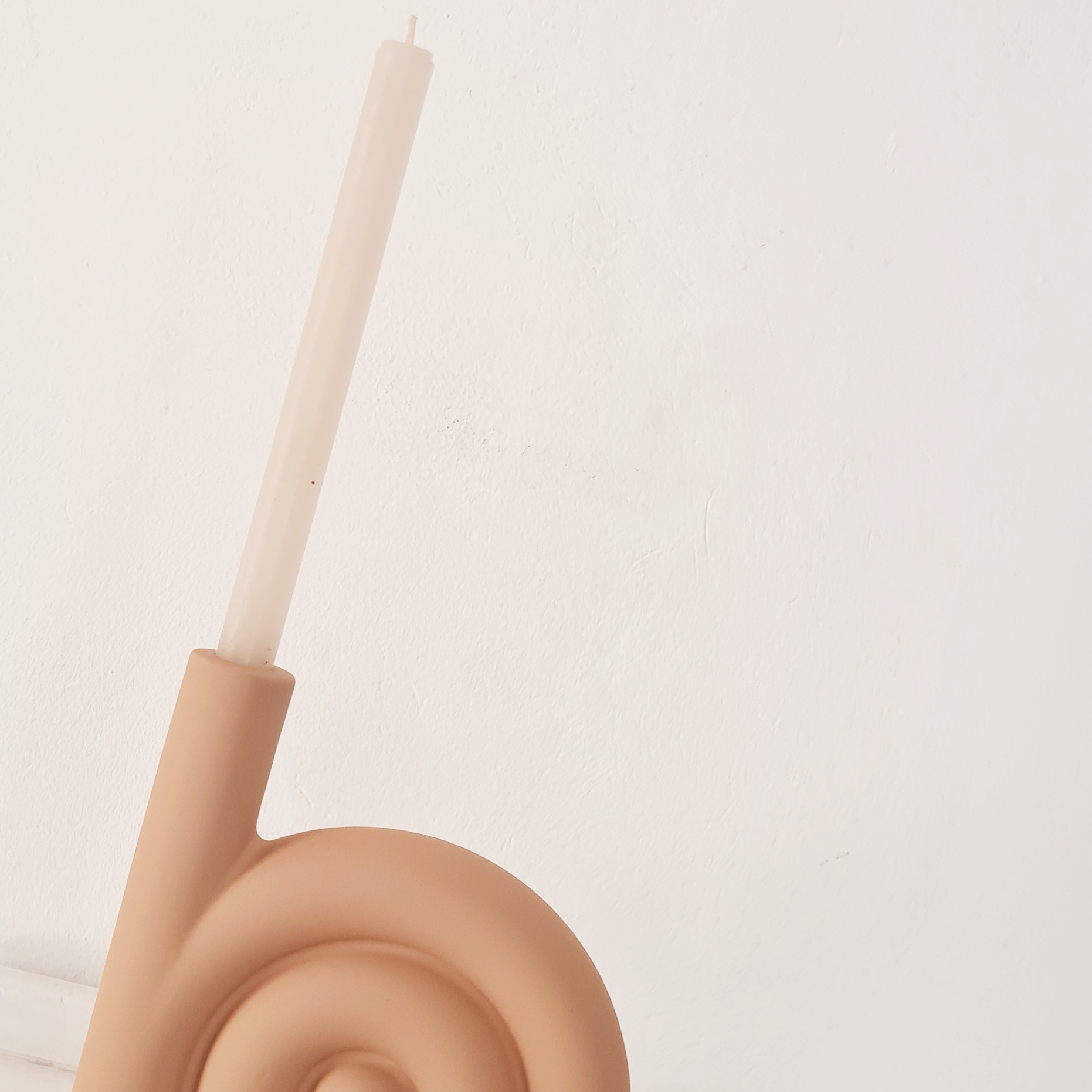 Nude-tan arch ceramic candlestick Nude-tan arch ceramic candlestick - Image 2