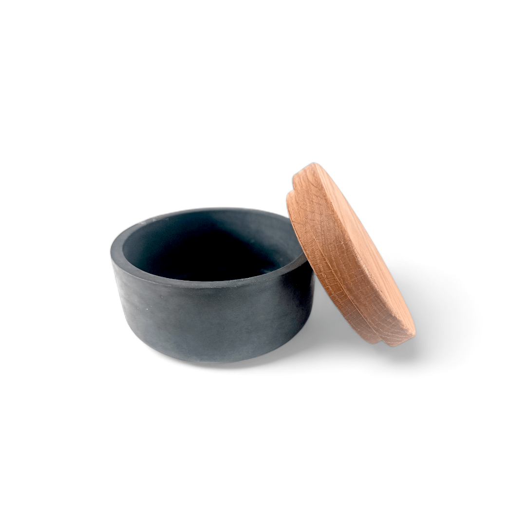 Modern Eco-Resin Bowl with Oak Wooden Lid Modern Eco-Resin Bowl with Oak Wooden Lid - Image 2