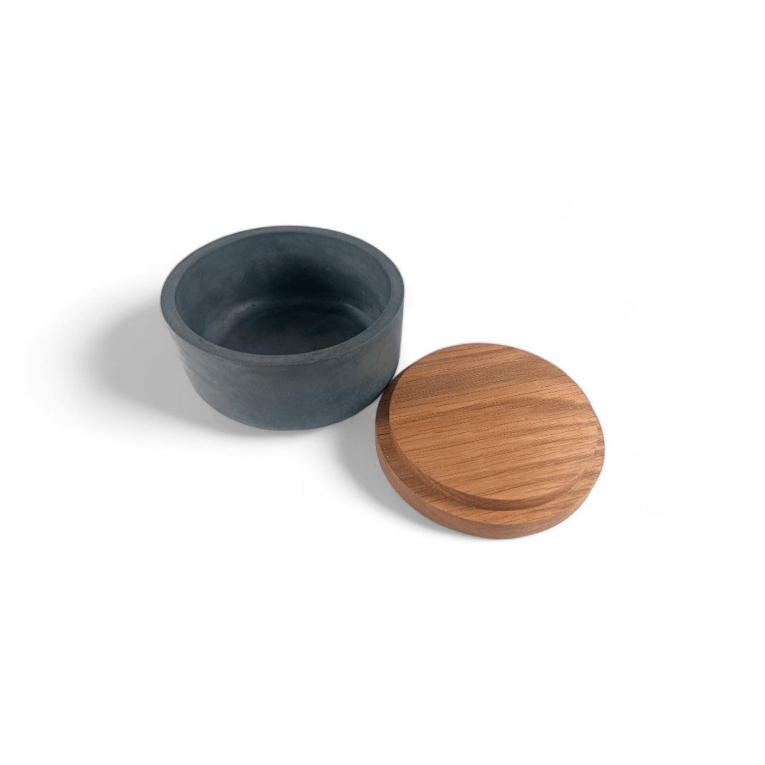 Modern Eco-Resin Bowl with Oak Wooden Lid Modern Eco-Resin Bowl with Oak Wooden Lid - Image 4