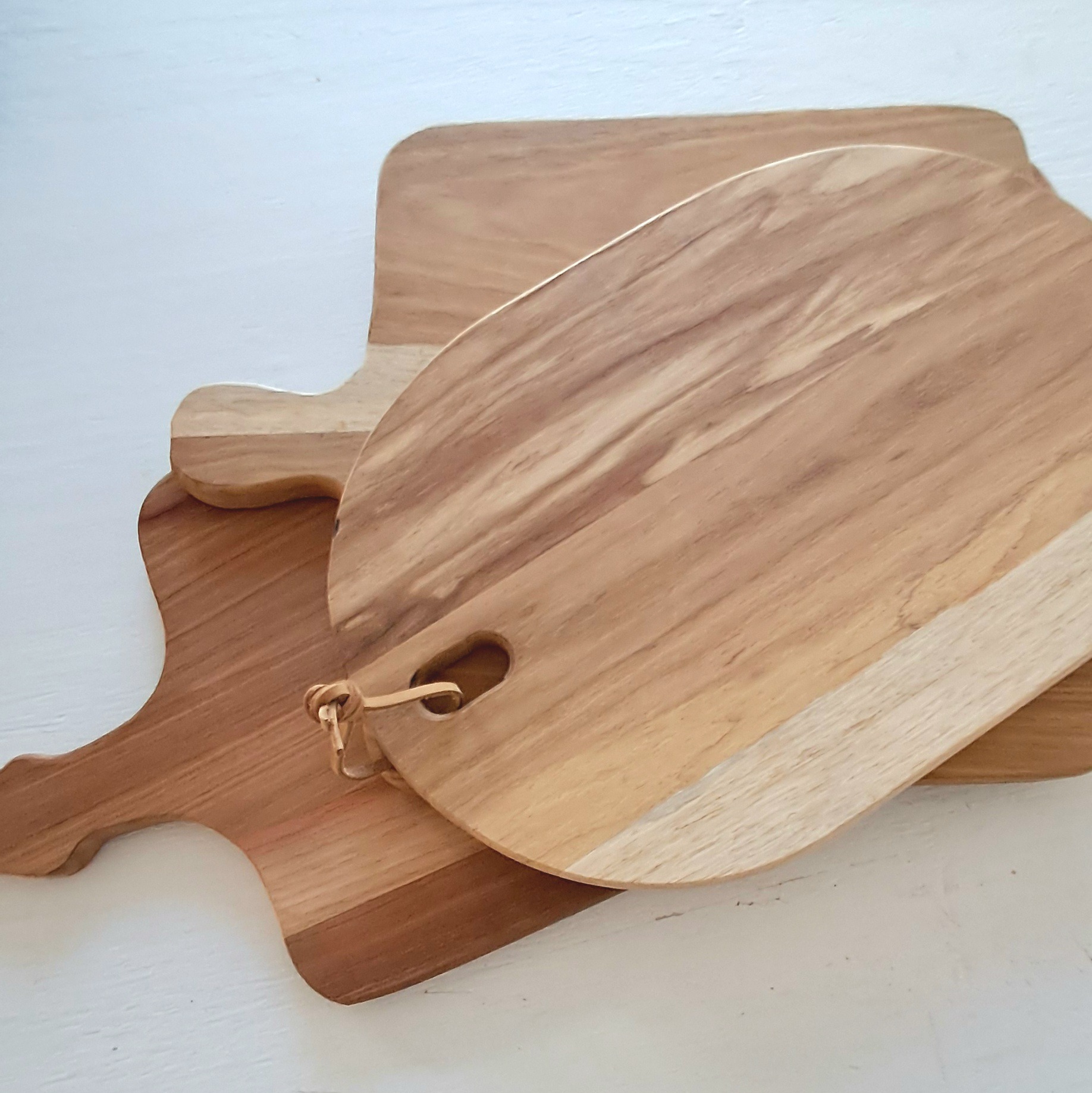 African teak serving/chopping board African teak serving/chopping board - Image 3