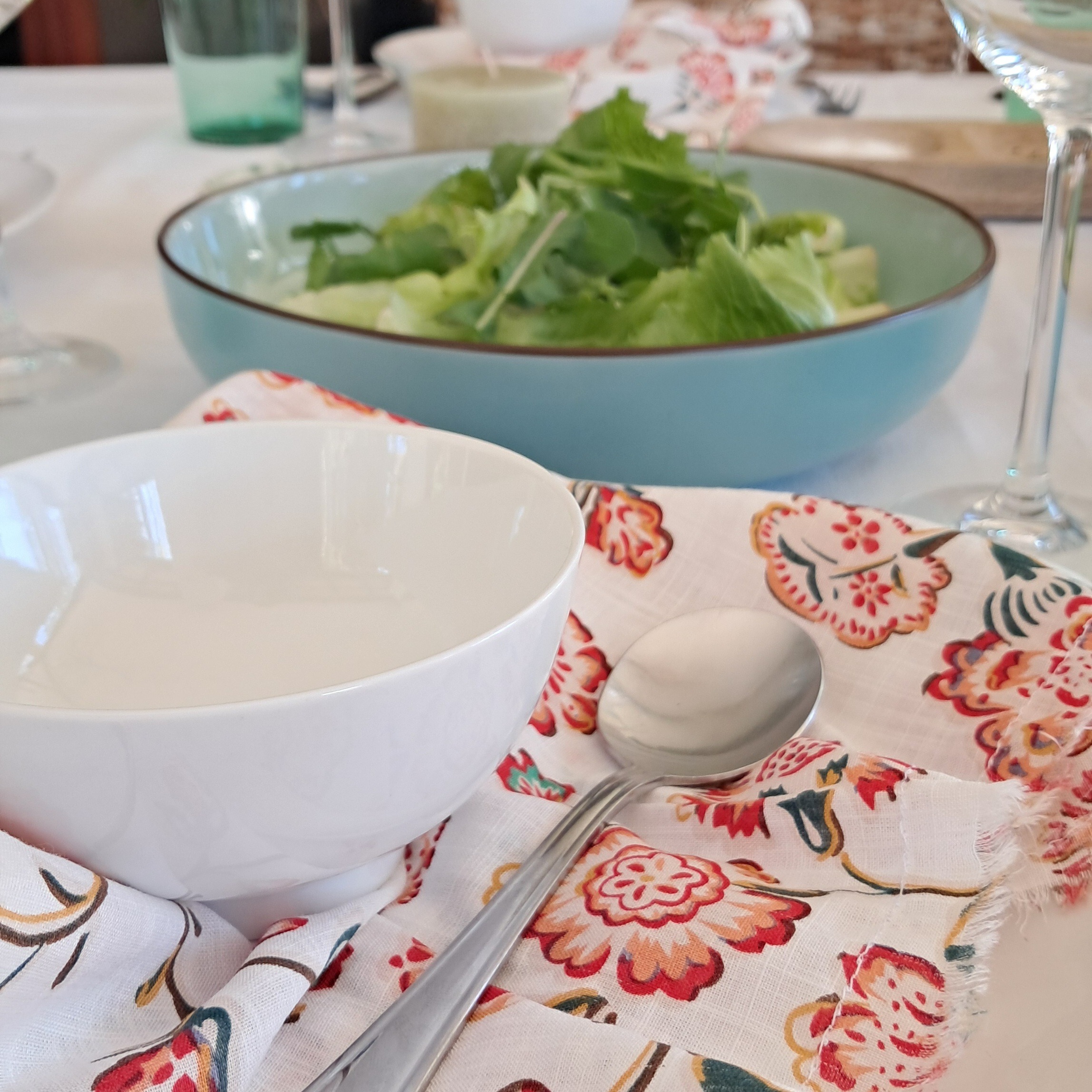 Cotton serviettes - alfresco bright floral Cotton serviettes - alfresco bright floral - Image 2